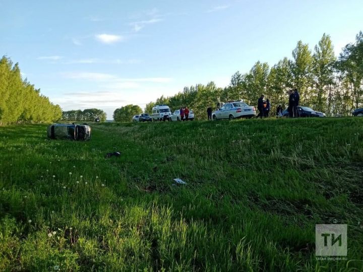 В Татарстане легковушка вылетела в кювет, водитель погиб