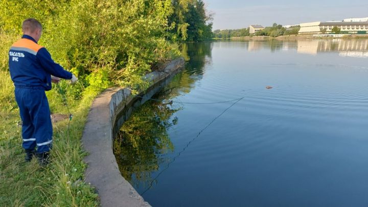 Челнинцы заметили тело мужчины в реке Мелекеска