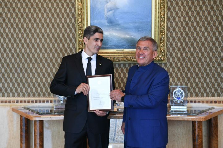 Минниханов встретился с генеральным консулом Туркменистана
