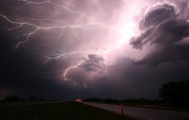 В Татарстане объявили штормовое предупреждение из-за гроз, ливня и града