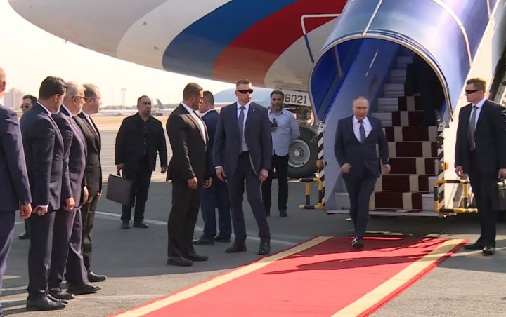 Путин прибыл в Иран с рабочим визитом