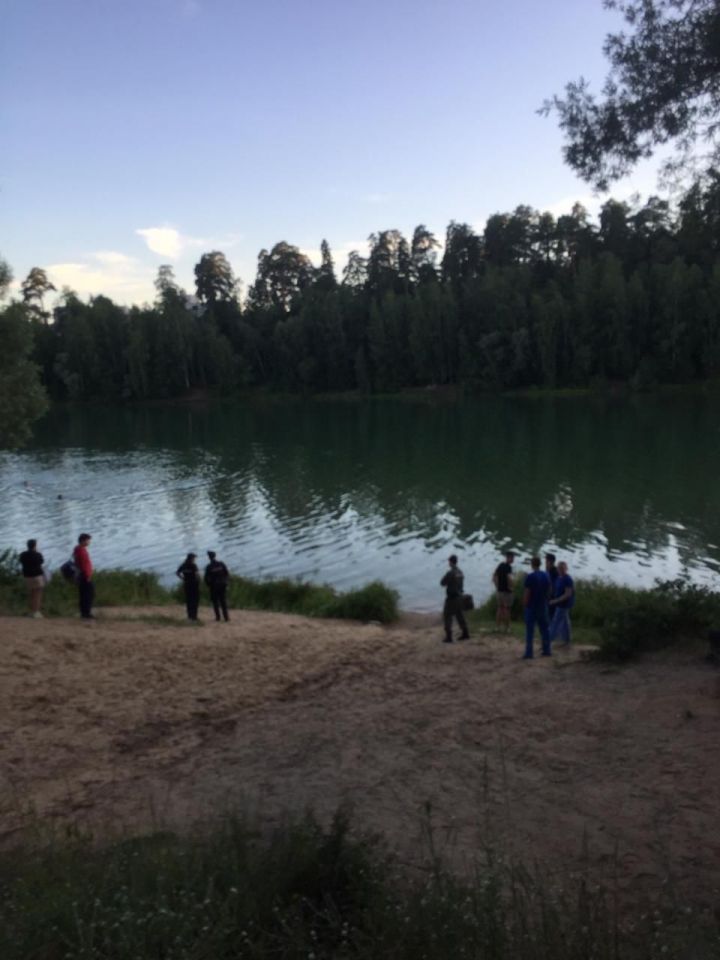 Молодой человек утонул на озере Глубокое в Казани