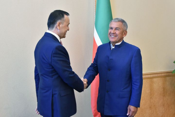 Минниханов встретился с чрезвычайным и полномочным послом Таджикистана в России