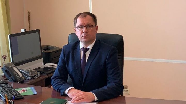 Глава Агрызского района РТ Азат Валеев покидает свой пост