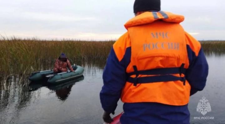 В Татарстане спасли рыбака, заблудившегося в камышах на реке Ик