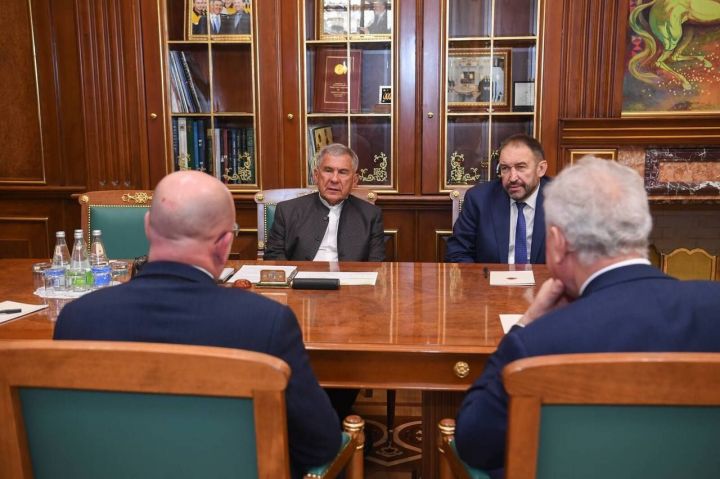 Минниханов встретился с управляющим директором ПАО «Туполев»