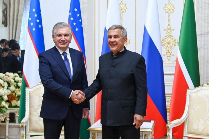 Раис РТ и президент Узбекистана провели встречу в Казанском Кремле