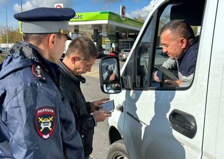 Автоинспекторы Казани устроили облаву на таксистов-нелегалов