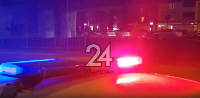 В Казани водитель легковушки протаранил машину и сбил пенсионера