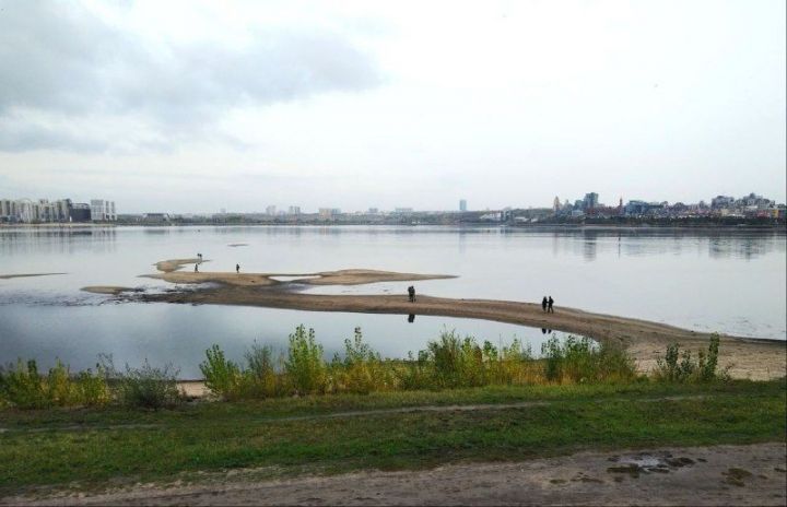 В Казани подготовлены планы по засыпке четырех участков на Волге