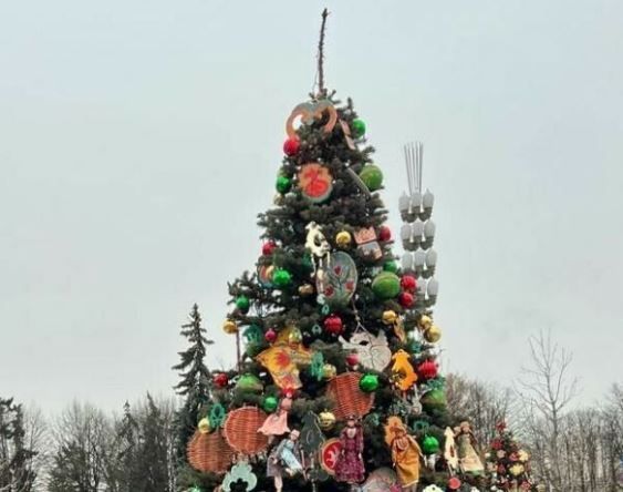 В Казани установят новогоднюю елку в стиле советской эпохи