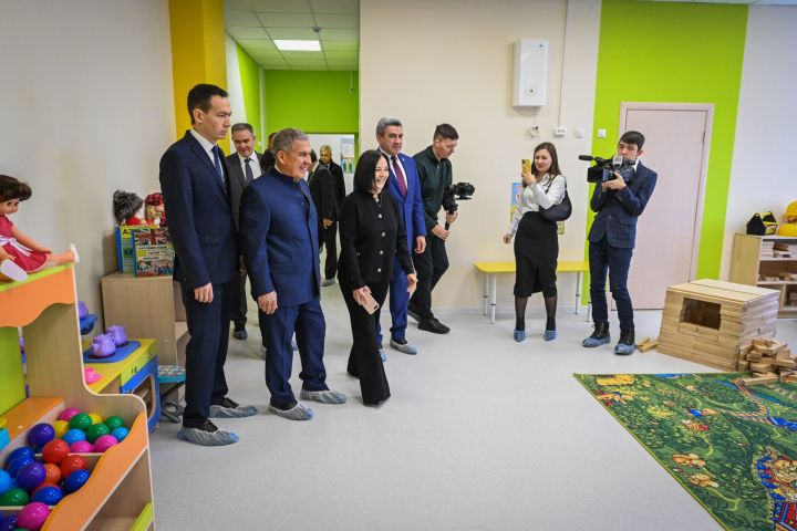 Минниханов открыл новый детский сад в Альметьевске