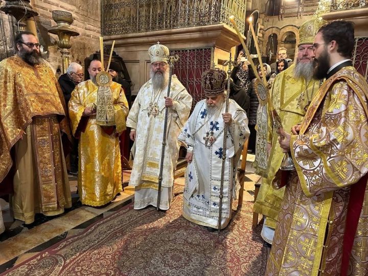 Митрополит Кирилл совершил литургию в Иерусалиме