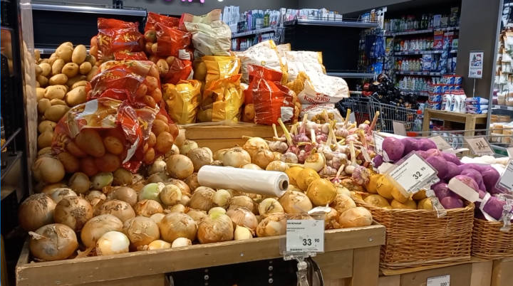 Огурцы по 200 рублей, лук – по 50: почему в Татарстане дорожают овощи?