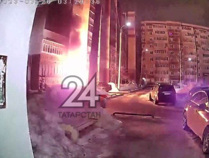 Полиция Казани: мужчина, устроивший поджог в подъезде, был пьян