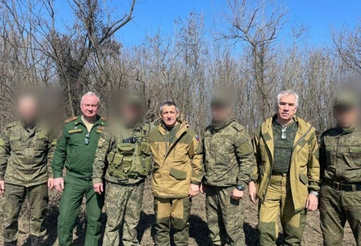 Глава Лаишевского района передал «УАЗ» и семь тонн помощи участникам спецоперации
