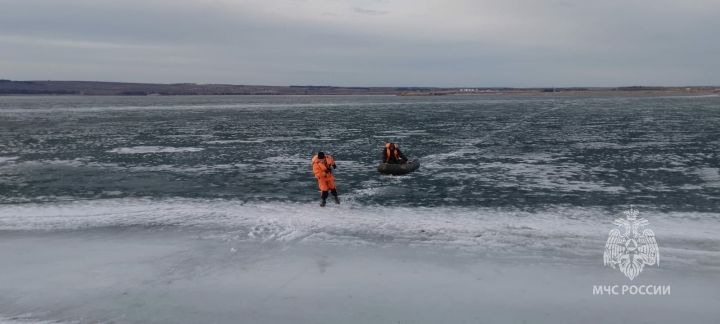 Провалившегося под лед мужчину спасли в Татарстане