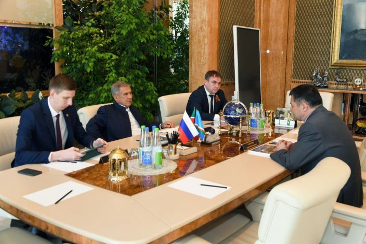 Рустам Минниханов встретился с председателем Правительства Якутии