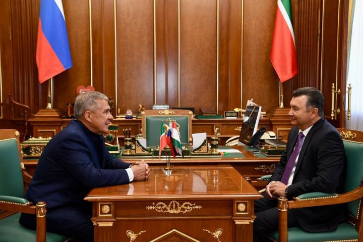 Минниханов проводит встречу с премьер-министром Таджикистана