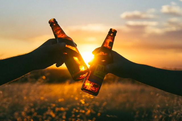 Исследование: каждый третий казанец одобряет запрет продажи молодежи крепкого алкоголя