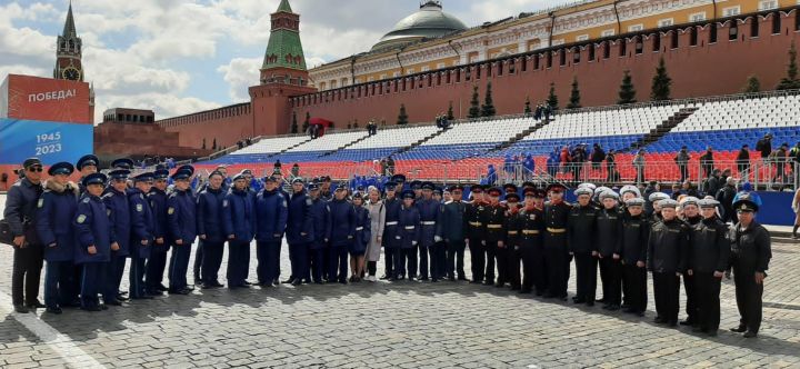 Кадеты из Татарстана посмотрели генеральную репетицию Парада Победы в Москве