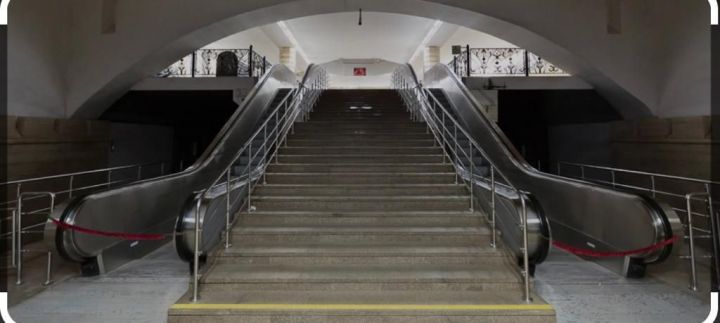 На станции метро «Кремлёвская» в Казани заработали эскалаторы