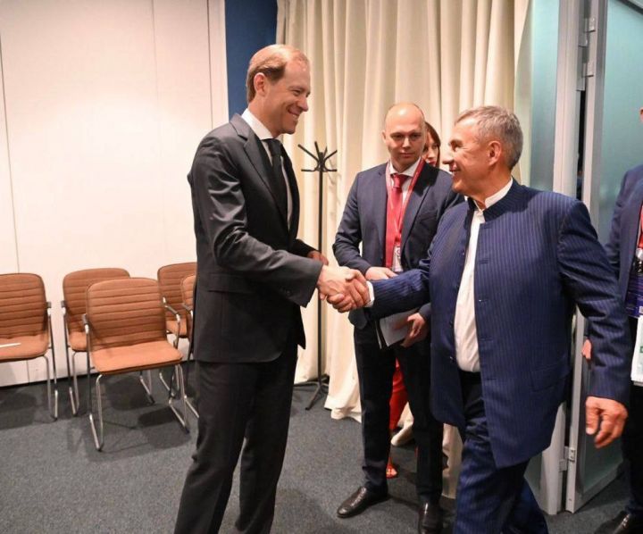 Минниханов встретился министром промышленности и торговли Денисом Мантуровым