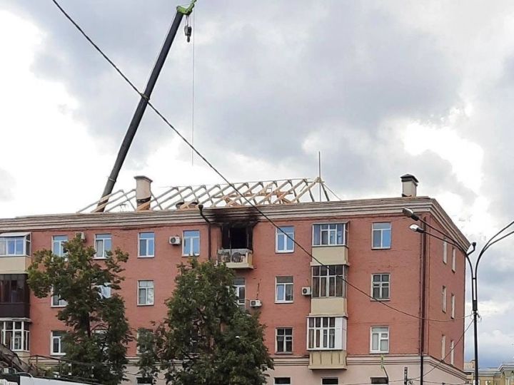 Жители загоревшегося дома на улице Чехова возвращаются в свои квартиры