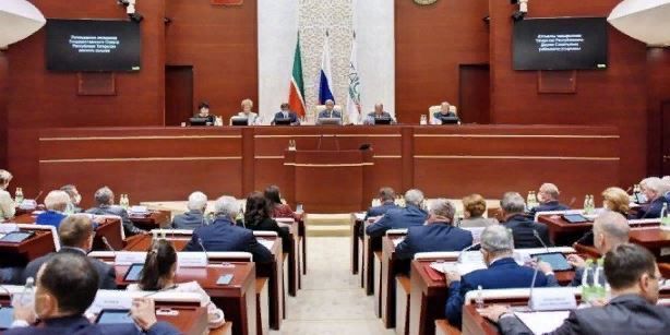 Татарстанским чиновникам могут разрешить управлять коммерческими организациями