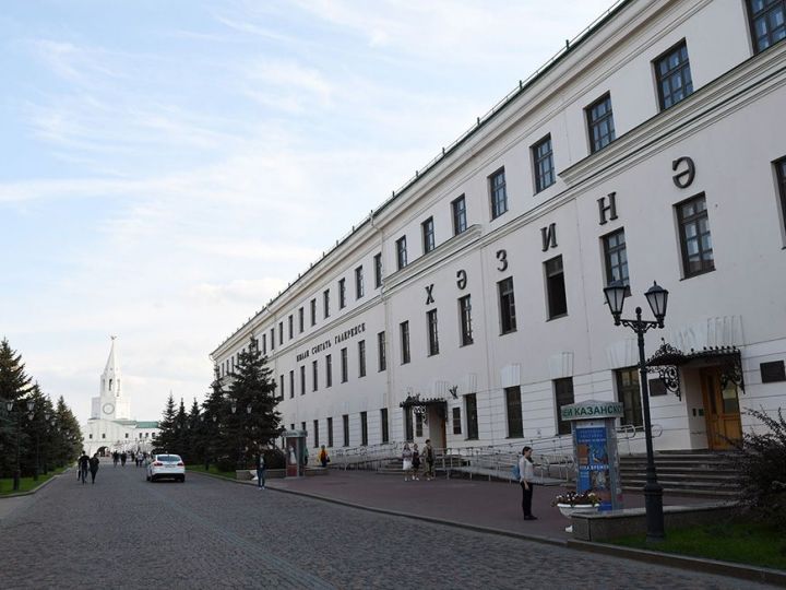Семьи с детьми смогут бесплатно посетить галерею «Хазинэ» в Казанском Кремле