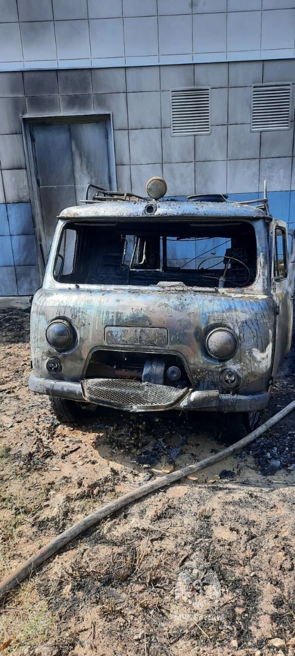 В Казани в загоревшемся автомобиле пострадал мужчина