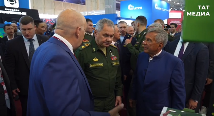 Сергей Шойгу ознакомился с экспозицией Татарстана на форуме «Армия-2023»