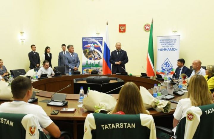 Асгат Сафаров вручил награды стрелкам Татарстана за успешный спортивный сезон
