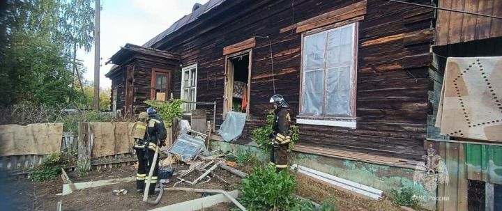 Два человека погибли при пожаре в Агрызе