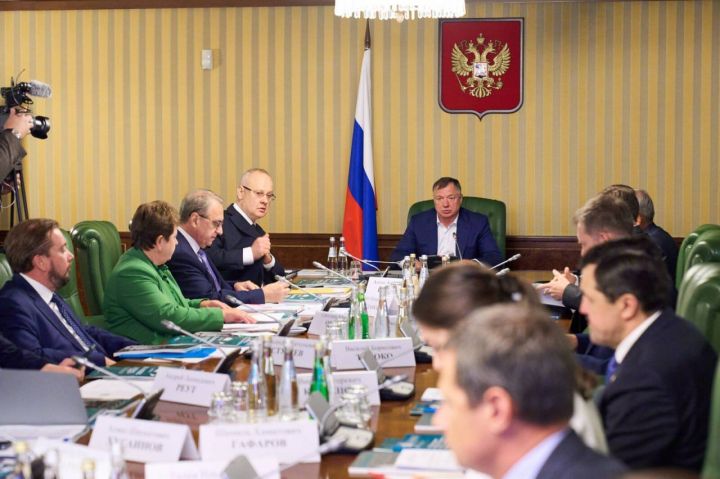 Минниханов принял участие в заседании оргкомитета форума «Россия – Исламский мир: KazanForum»