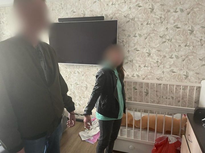 В Челнах пьяная мать ударила об стол 4-месячного ребенка