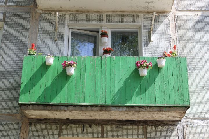 Два дома на улице Тунакова в Казани признали аварийными