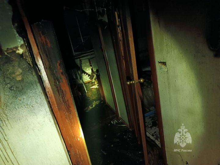 В Зеленодольске мужчина погиб на пожаре в квартире многоэтажки