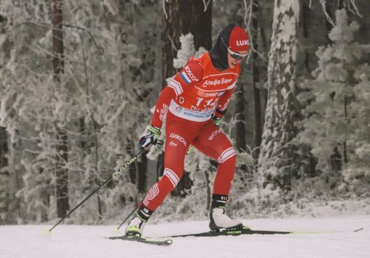 Олимпийская чемпионка Вероника Степанова победила в гонке Кубка России по лыжам в Казани