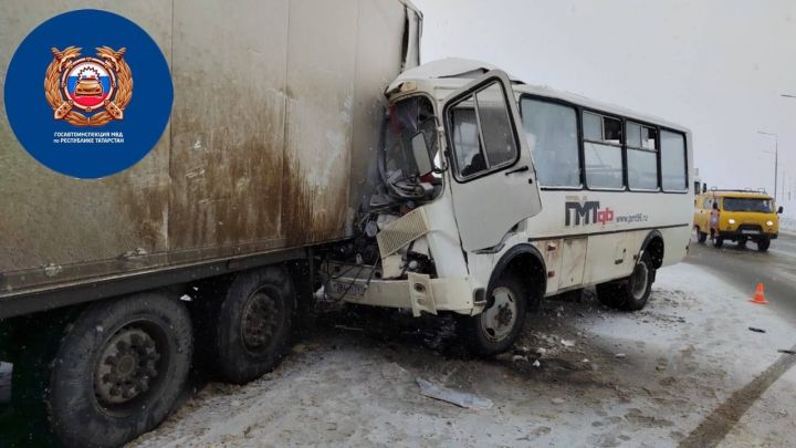 Следком возбудил уголовное дело по факту ДТП с вахтовым автобусом на трассе «Казань-Ульяновск»