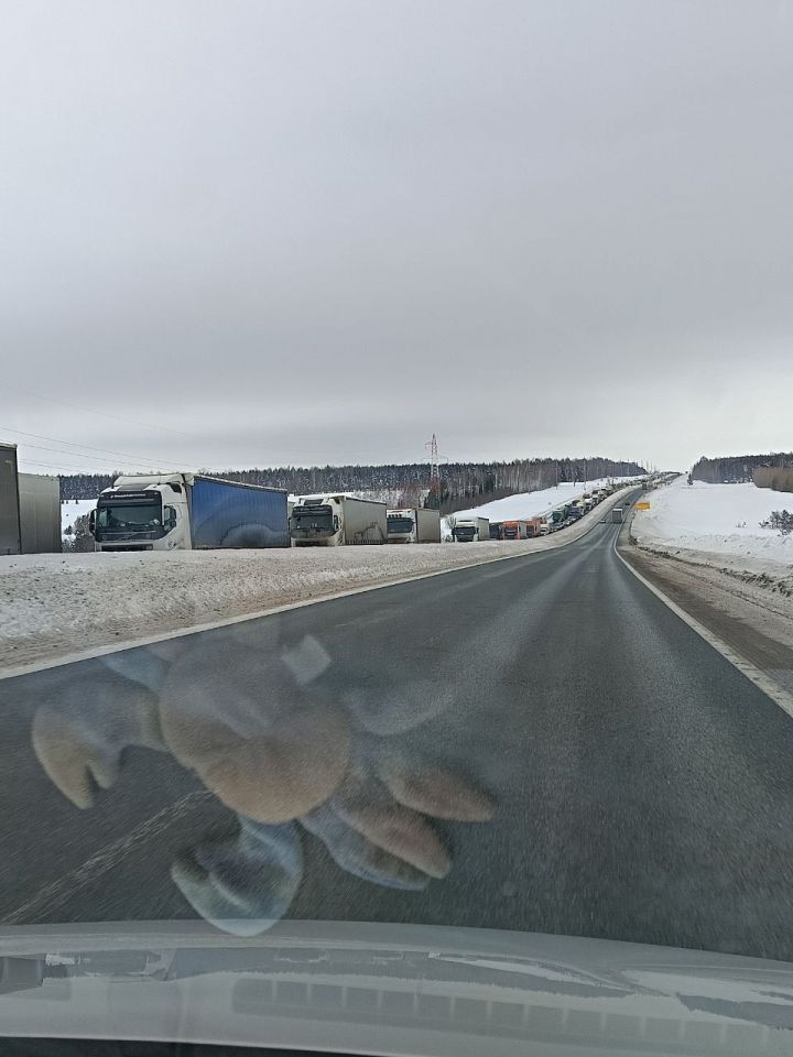 В Татарстане на трассе из-за ДТП образовалась пятикилометровая пробка