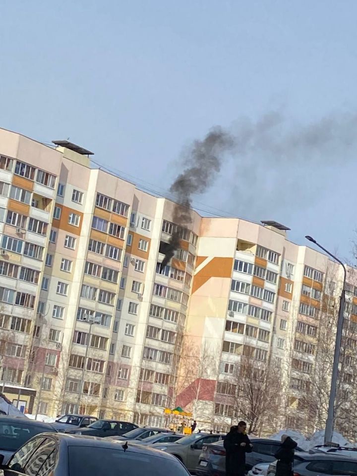 В Нижнекамске в одной из квартир многоэтажки произошел пожар
