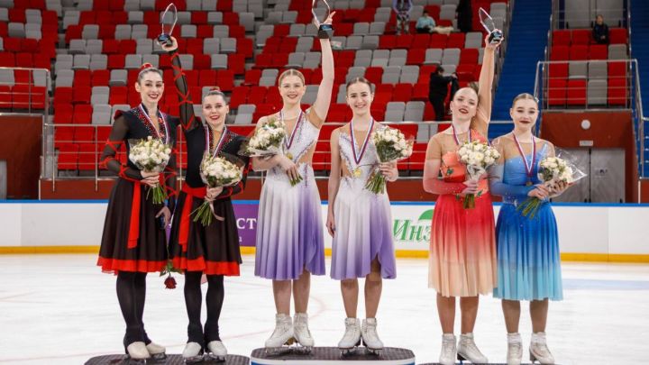Команда «Татарстан» завоевала серебро на чемпионате России по синхронному катанию