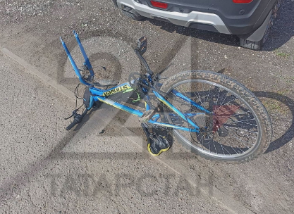 Ребенок на велосипеде попал под колеса «КАМАЗа» в Кукморе
