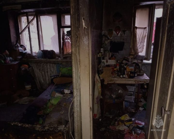В Казани на пожаре в собственной квартире погиб мужчина