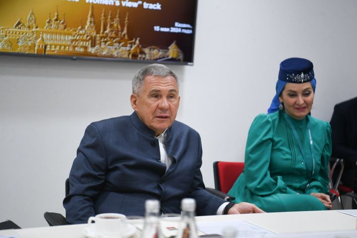 Минниханов на форуме «Россия – Исламский мир» высказался о роли женщин в бизнесе и управлении