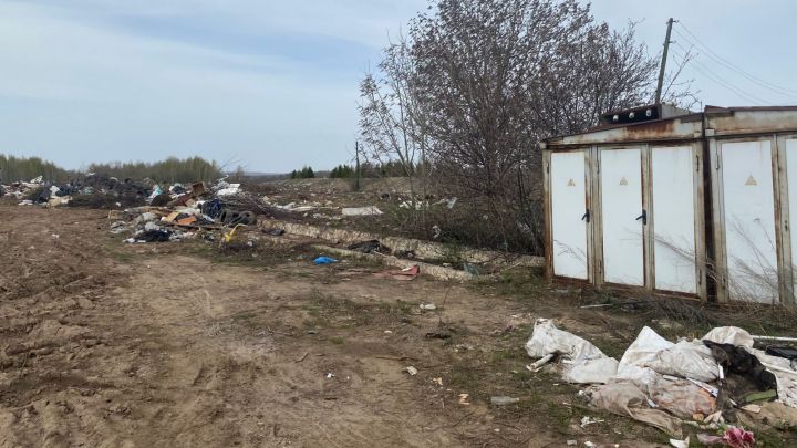 В Рыбно-Слободском районе нашли несанкционированную свалку отходов