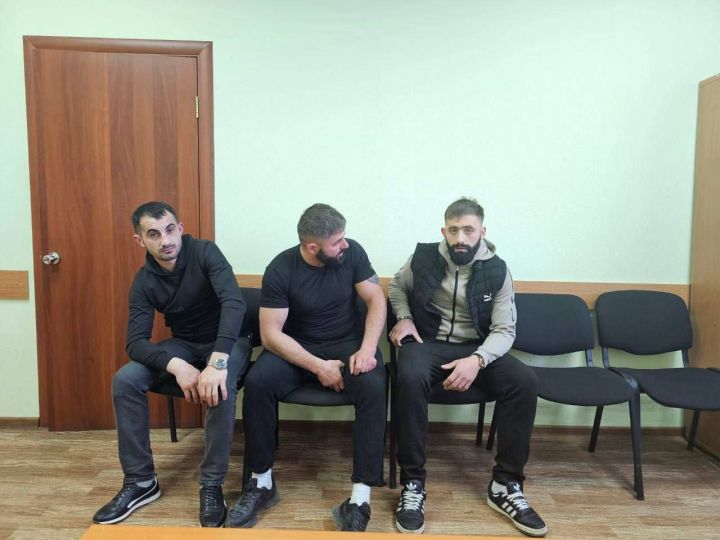 В Казани на депутата Госдумы напали, после сделанного замечания