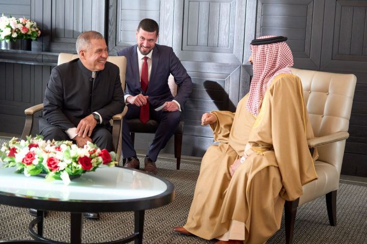 Встреча с королем Бахрейна и атака дронов в Татарстане: события недели с Раисом РТ