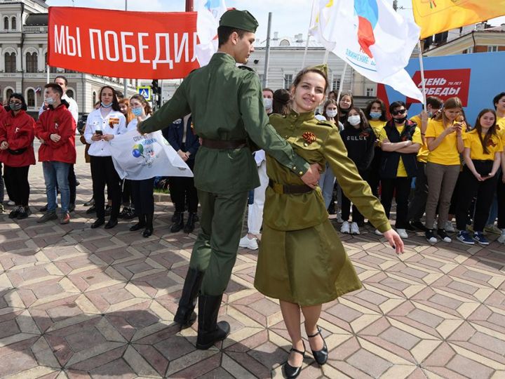 «Вальс Победы» соберет 400 участников на Кремлевской набережной 4 мая